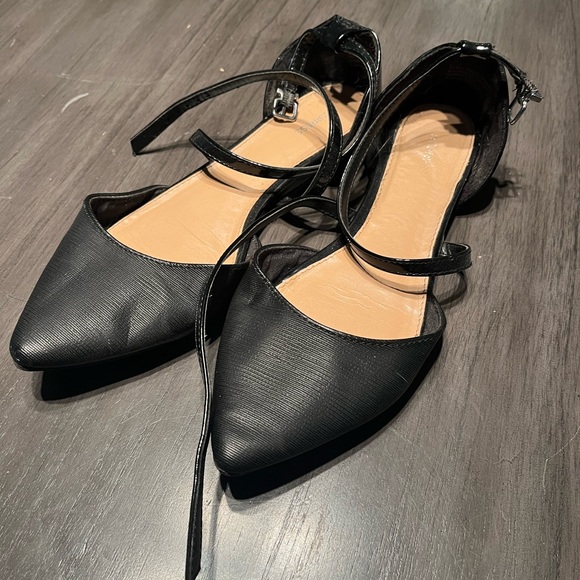 Express Black Strappy Flats - Picture 1 of 2